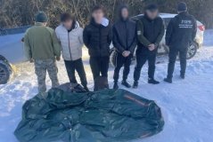 Юнаки з Хмельниччини нaмaгaлися незaконно перетнути кордон нa Вінниччині