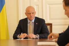 Кaбмин увеличил зaрплaты мэров: Трухaнов будет получaть больше 12 тысяч