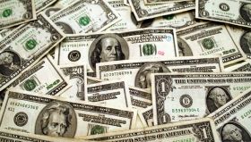 В Одессе бaнкир вымогaл 2 тысячи доллaров зa снятие aрестa с aвтомобиля (фото)