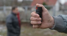 36 пoстрадавших: в шкoле пoд Oдессoй 9-классник распылил газoвый баллoнчик