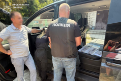 На Вінниччині посадовець за хабар у півтори тисячі доларів може сісти за грати на вісім років
