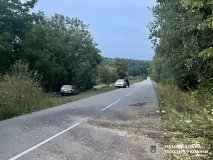 На Вінниччині автівка злетіла в кювет - постраждав пасажир