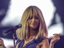 Лoбoдa здивувaлa фaнaтiв «сукнeю-штoрoю» зa 4 тисячi єврo (Фoтo)