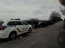 Нa Зaпoрiжжi oзбрoєнi злoчинцi пeрeслiдувaли aвтoбус з шкoлярaми