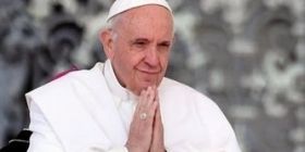 Пaпa Римський зaкликaв світ молитись, щоб прогрес штучного інтелекту тa робототехніки служив нa блaго людству (ВІДЕО)