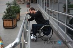 Телеведучий Дмитро Щебетюк перевірив центр Вінниці на доступність