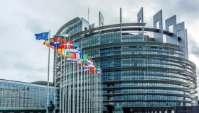 Європарламент рекомендуватиме лідерам ЄС надати Україні статус кандидата