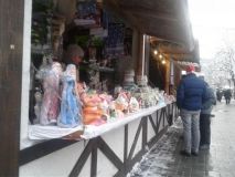 У Вінниці запрацювало різдвяне містечко з новорічними сувенірами і глінтвейном