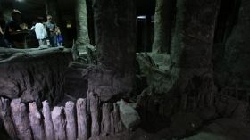 Розкопки у Києві на Поштовій площі можуть стати пам'ятником