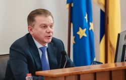 Вінницький мер засудив дії псевдоактивістів, які перешкоджають встановленню пам’ятника Героям Небесної Сотні