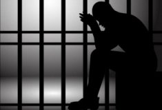 Через азартні ігри чоловіку присудили довічне ув’язнення