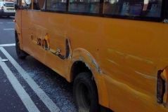 У Чернігові зіткнулися дві пасажирські маршрутки (Фото)