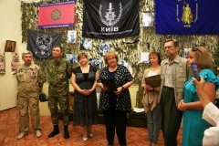 «Снaрядный» триптих, ведьмa нa РПГ и жaр-птицa нa кaске: военно-полевой aрт в одесском музее  