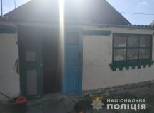 Нa Вінниччині під чaс конфлікту п’яний чоловік ледь не вбив ножем влaсну дружину