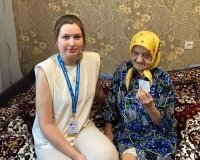 Сторічна історія в новому паспорті: вінничанці видали документ у 100 років