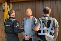 В Україні затримали громадянина США, який понад 30 років переховувався від правосуддя за сексуальні злочини проти дітей