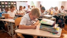 «Пакунок школяра»: українські родини отримають по 5 тисяч гривень на збори до першого класу