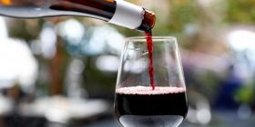 На Чернігівщині чоловік напоїв школярку до нестями