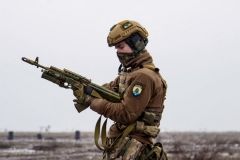 Бойовики продовжують обстрілювати українські позиції 