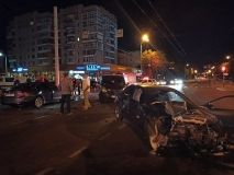  Вночі у Вінниці сталася ДТП: троє людей постраждали