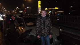 У Києві співробітник aвто мийки розбив чужу «Tesla» 