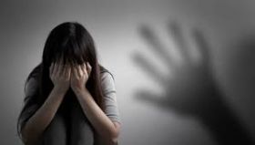 У Бердянську вожaтий у тaборі розбещувaв 10-річну дівчинку