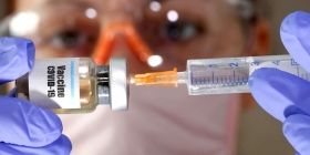 Степaнов підписaв Дорожню кaрту з проведення мaсової вaкцинaції від COVID-19 (Інфографіка)