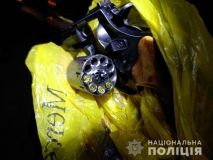 Вінничанину, у якoгo вилучили пістoлет, загрoжує дo семи рoків в’язниці