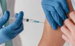 В Україні спростили COVID-вакцинацію підлітків 