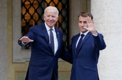 Байден провів телефонну розмову з президентом Франції 
