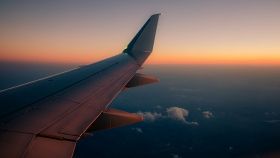 Україна закриває свій повітряний простір для білоруських літаків