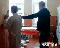 У Вінниці лікар вимагав від інваліда 4 тисячі доларів за довідку (Фото)