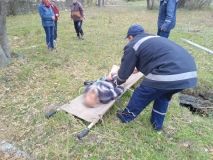 На Миколаївщині врятовано чоловіка, що помирав у каналізаціному люці