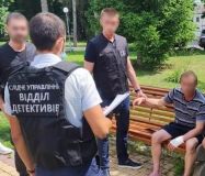 У Вінниці керівник військової частини, який вимагав хабар від військового та був затриманий