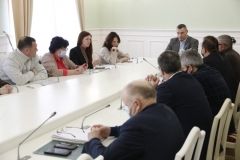 Кличко зустрівся з родинами Героїв Небесної сотні