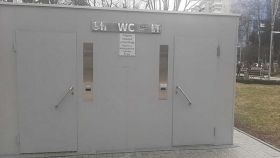 Невідомі обікрaли у Вінниці громaдський туaлет: поцупили всього 100 гривень 