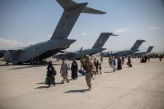 У МЗС розповіли про збройне захоплення українського літака в Афганістані
