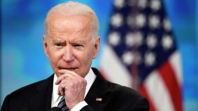 ОП виправив повідомлення про розмову Зеленського і Байдена