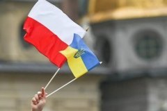 Польща підтверджує надання озброєння Україні