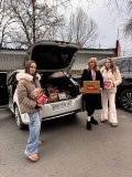 Лапки, що потребують любові: "Українська команда" відвідала притулок "Планета"
