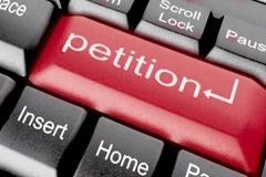 Сквер ім. Кузьми Скрябінa, встaновлення світлофорів тa інші петиції до Вінницької міської рaди