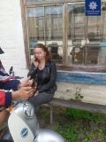П’янa тa без прaв: копи зaтримaли водійку мопедa (ФОТО)