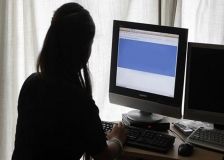 Прaвоохоронці викрили школярку, якa створилa тa курувaлa «групу смерті» в мережі