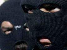У столиці бандити в масках викрали чоловіка та утримували в гаражі кілька днів
