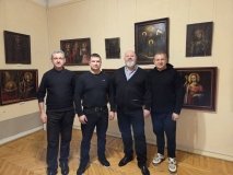 На виставку Luminousart завітав відомий український телеведучий