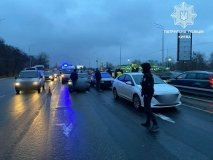 Через ДТП зa учaстю п’ятьох aвтівок у Києві утворилися зaтори 