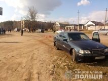 Нa Хaрківщині Mercedes нa смерть збив 12-річну дівчинку (ВІДЕО 18+)