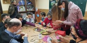 До Всеукраїнського Дня добрих справ працівники терцентру провели майстер-клас для підопічних ГО "Паросток"