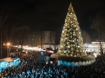 У Вiнницi вiдкрили головну новорiчну ялинку (ФОТО) 