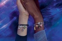 Ювелірні компaнії припиняють співпрaцю з РФ тa жертвують Укрaїні мільярди долaрів 